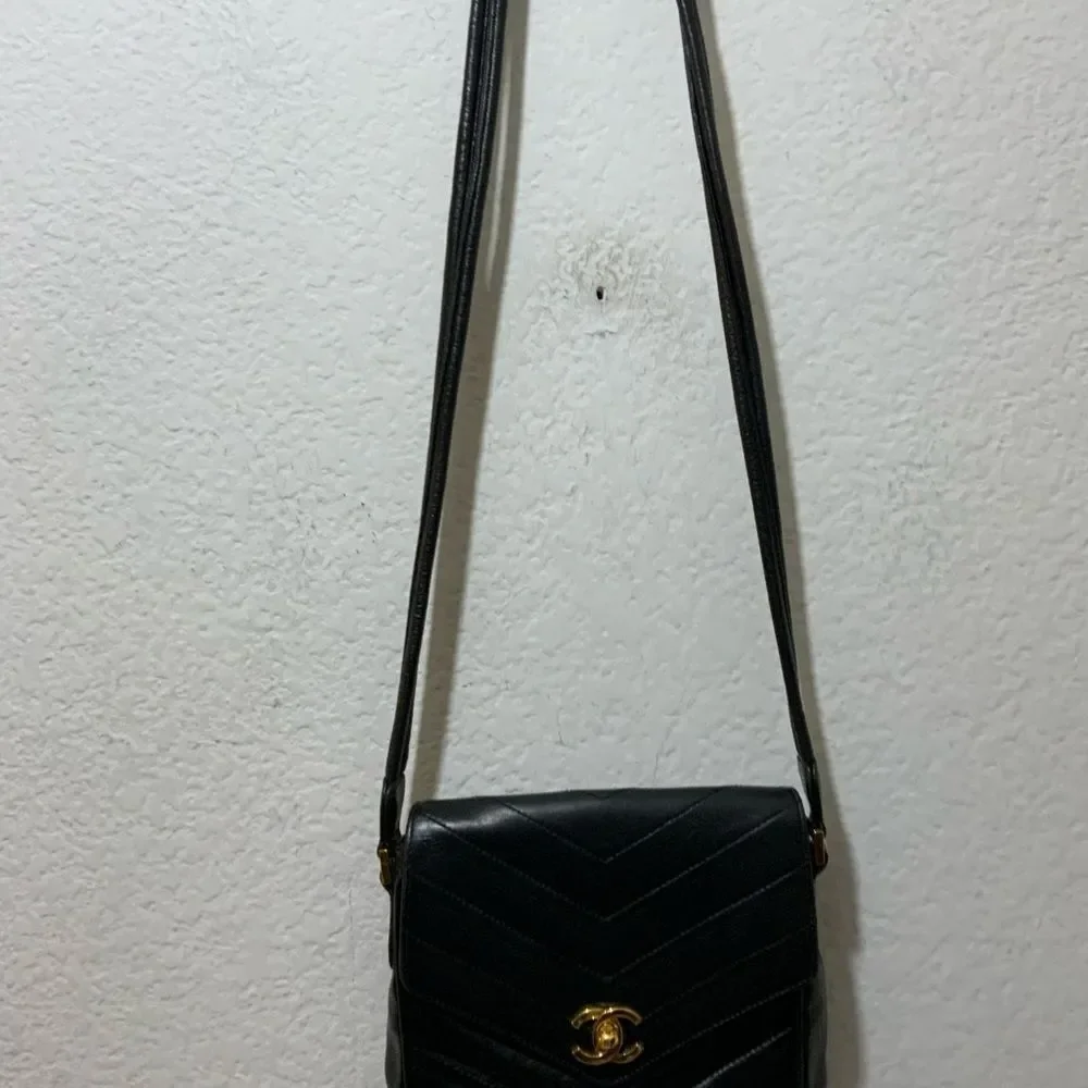 Chanel Vintage CC Turnlock Crossbody Bag Envelope Flap Chevron Lambskin Mini